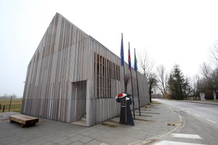 PUST RAZSTAVA 02 FOTO LJUBO VUKELIČ